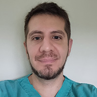 Dr. Sebastián Paredes